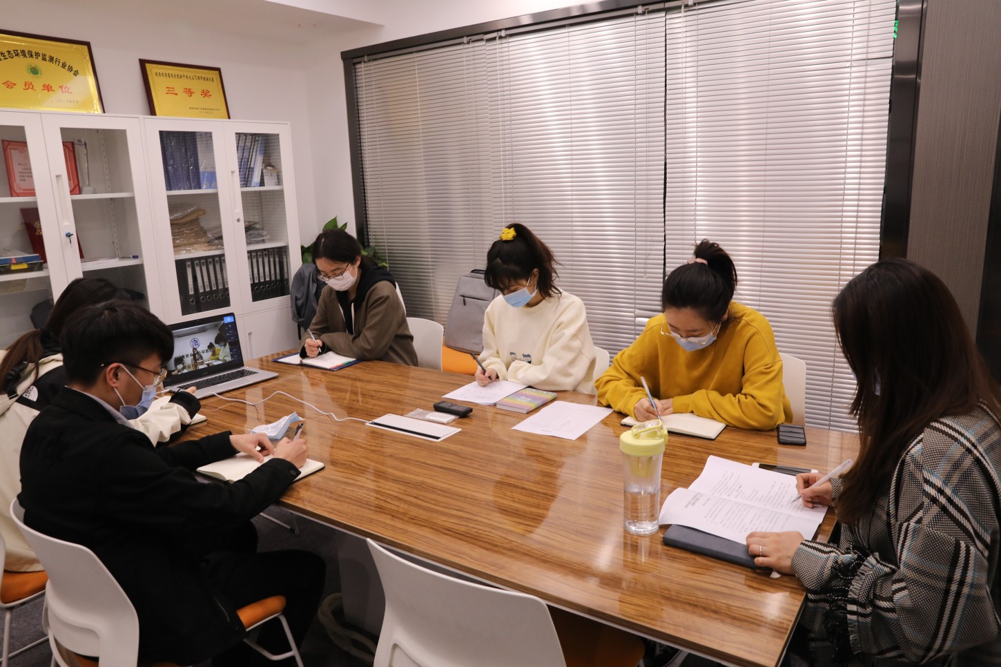 20200413投資公司開展規(guī)章制度培訓(xùn).jpg