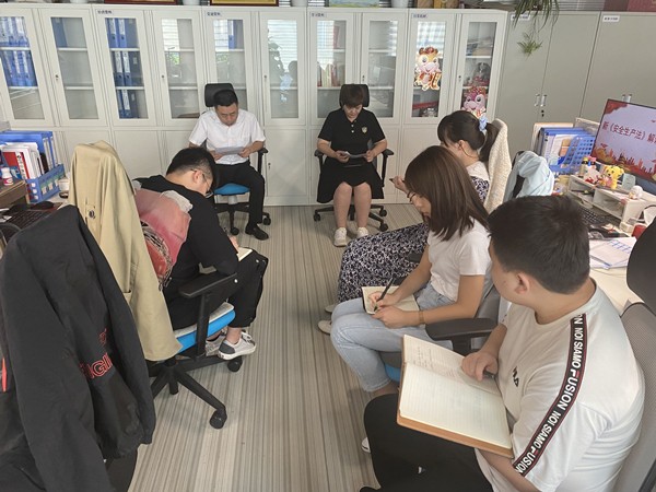 7.29扶貧公司組織開展新《安全生產法》宣貫培訓_副本.jpg