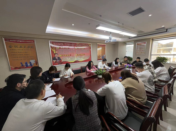 延安市環境保護工程公司學習照片_副本.jpg