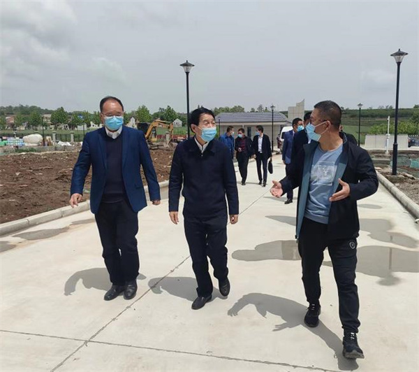 寶雞市人大常委會(huì)黨組成員、副主任蘇少敏到水環(huán)境公司寶雞蟠龍新區(qū)污水處理廠調(diào)研.jpg