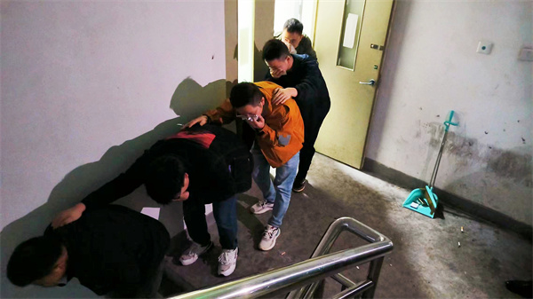 生態開展消防應急疏散演練.jpg