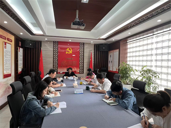 16849852855573635I4h.png 陜西環保集團領導到投資公司進行習近平新時代中國特色社會主義思想主題教育宣講.png